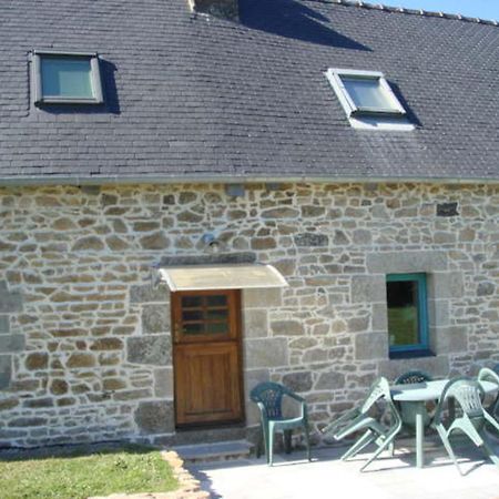 Captivating 2-Bed House With Log Burner In Kérien Buitenkant foto